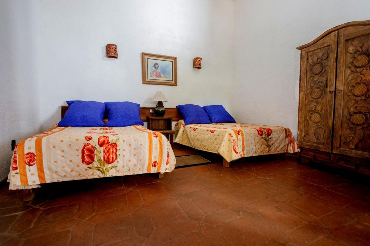 Lago Sol Hotel & Suites Tzintzuntzán Kültér fotó