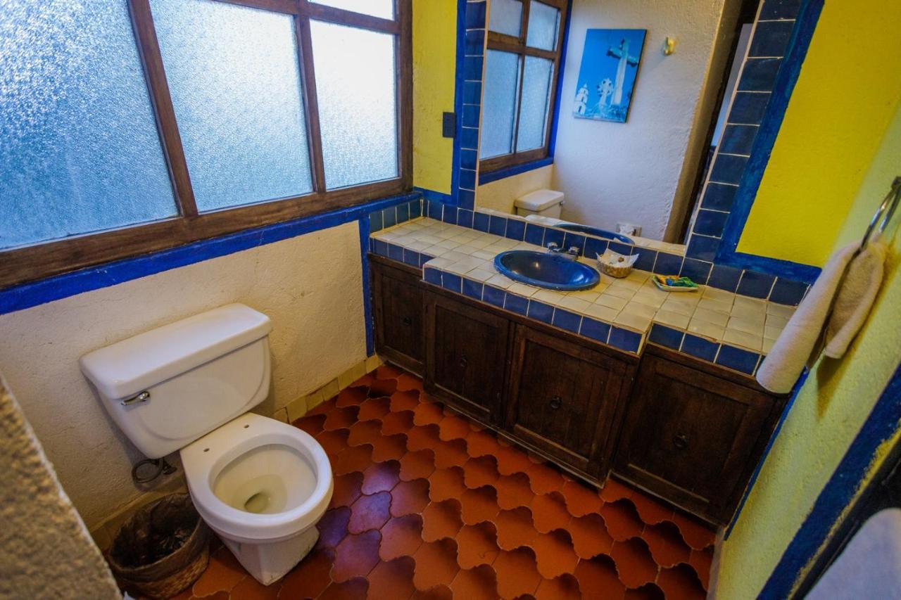 Lago Sol Hotel & Suites Tzintzuntzán Kültér fotó